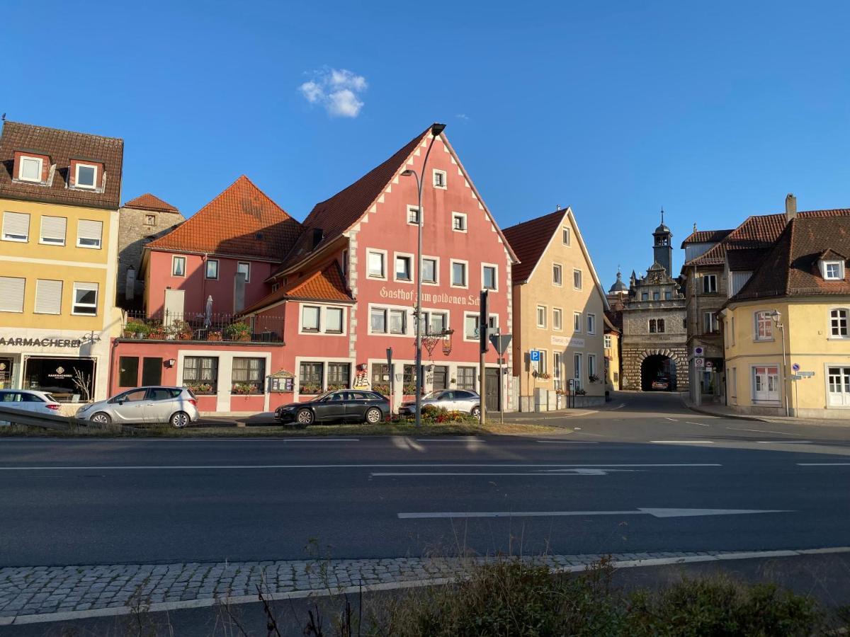 Gasthof Zum Goldenen Schiff - Lehm, Stil & Altstadtflair Marktbreit Bagian luar foto