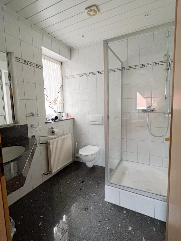 Gasthof Zum Goldenen Schiff - Lehm, Stil & Altstadtflair Marktbreit Bagian luar foto